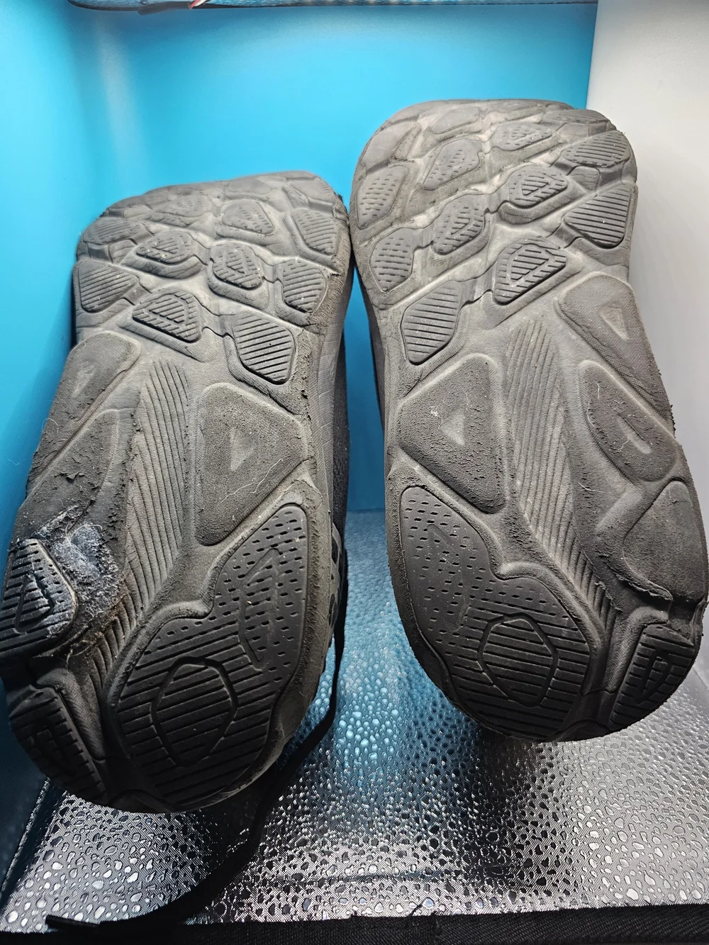 Hoka men running